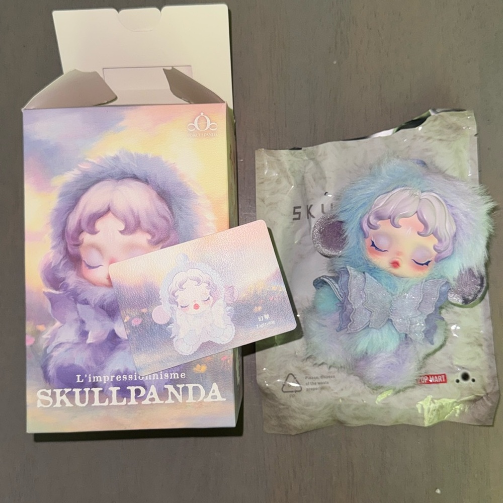 POP MART SkullPanda  L’impressionnisme Lightning Plush Pendant